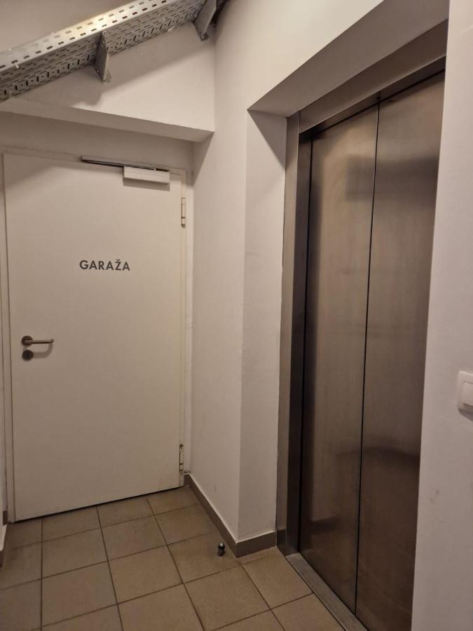 Cozy Niko Apartment - Private Parking And Balcony 자다르 외부 사진
